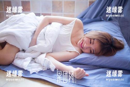 GIRLT果团网 - 当你点开Miss琪的毛衣图包，意外地发觉舒服得像挂在家里的败家子。