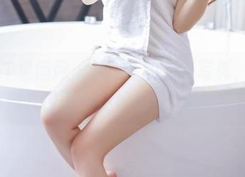 GIRLT果团网 - 龚玥菲的清纯写真，原图就像是从校园小姑娘的梦里被拽出来的