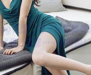 HuaYang花漾 - 方子萱的秘书照，顶部优雅，底部……你懂的！