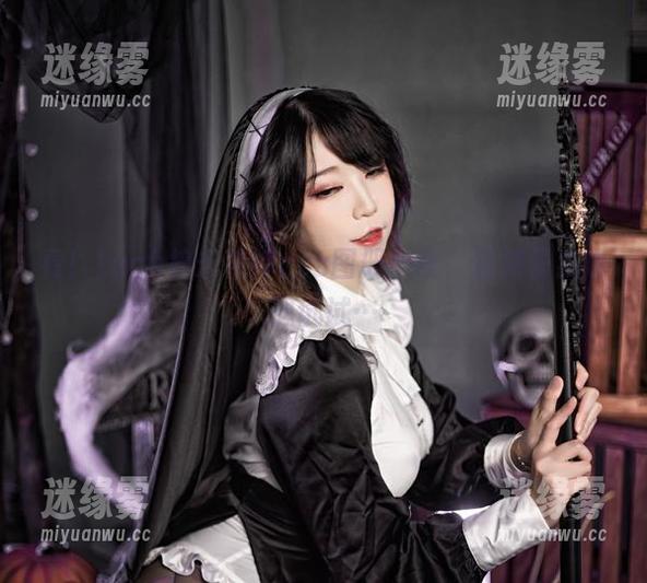 看！Leah梓未花嫁cos图册：唉，这裙子我也想试试…
