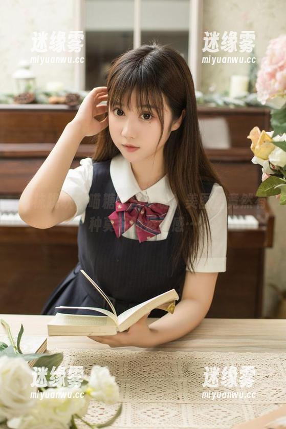 MTYH喵糖映画 白袜跳跃,喵糖映画来啦!美图里竟然有种莫名的运动感…