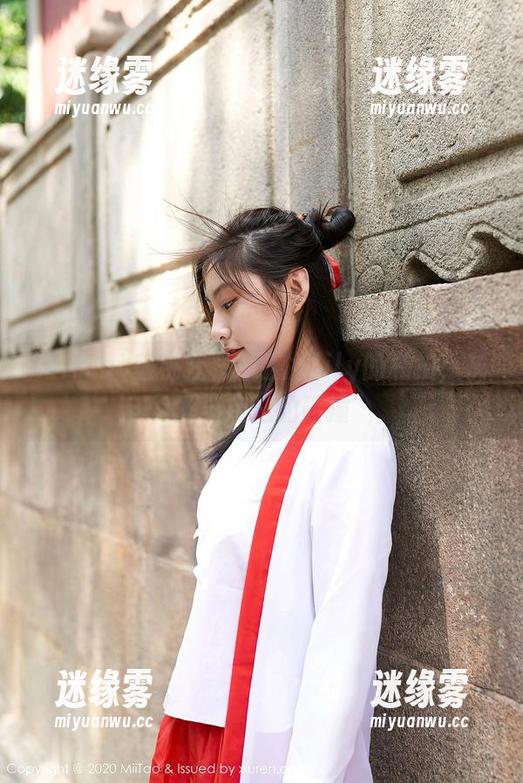MiiTao蜜桃社 - 小魔女lily的私拍，灰丝与魔法的碰撞