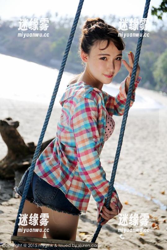 MyGirl美媛馆-徐微微mia MyGirl美媛馆 - 穿梭在泳池之间的徐微微mia,真想把这套图搬回家。
