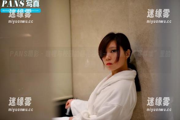 PANS摄影 - 咖喱与校园的唇枪舌战——潜藏在“写真集”里的原图