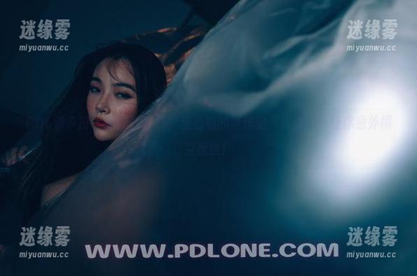 PDL潘多拉 - 哈喽，在线，温心怡的新作品“裤里丝”让你意外横空出世！
