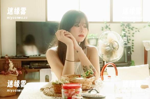 Sira(시라)与她的全套校服，青春就应该不那么端正吧？