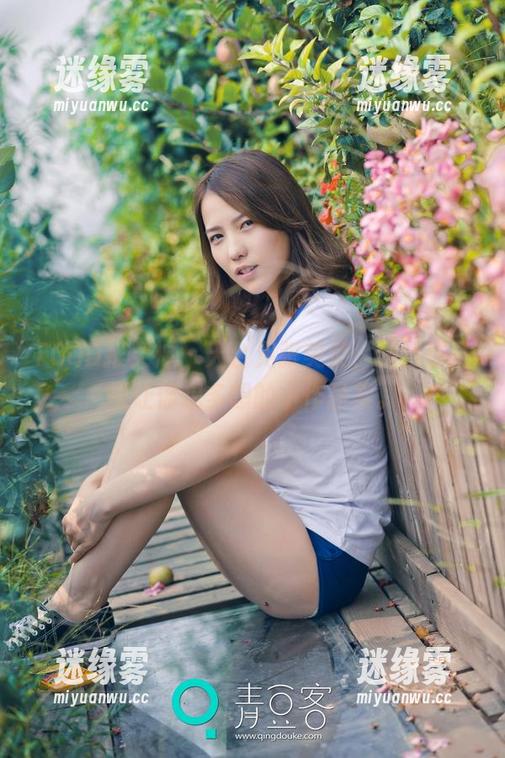 TGOD推女神-张美荧 TGOD推女神 - 天台见张美荧,精选那几幅让你想多想的小作品集。