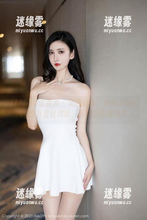 XIAOYU语画界-徐莉芝Booty XIAOYU语画界 - 美图分享:徐莉芝Booty的裤里丝演绎,新概念的极简风