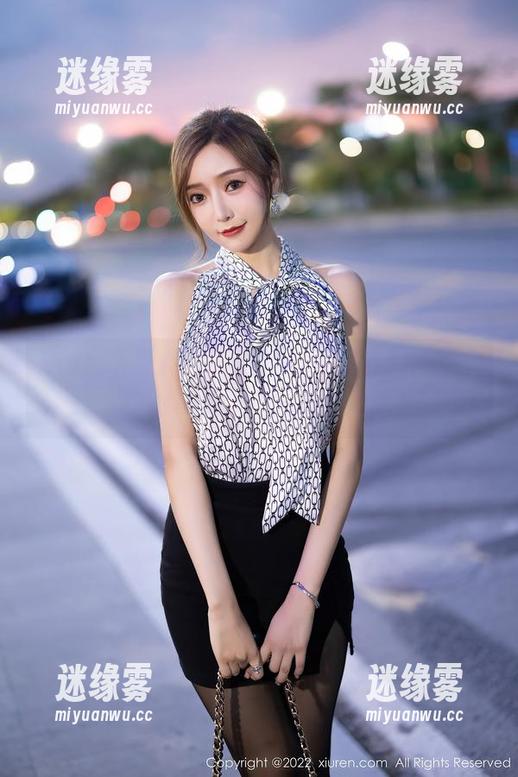 Xiuren秀人网 - KOKO可可的新展现：白丝写真，不一样的诱惑