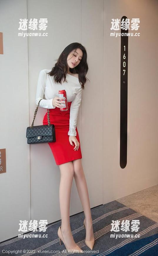 Xiuren秀人网-娜娜子呀 Xiuren秀人网 - 娜娜子呀的高清套装作品集,身材与衣服的对话实在是太有趣了。