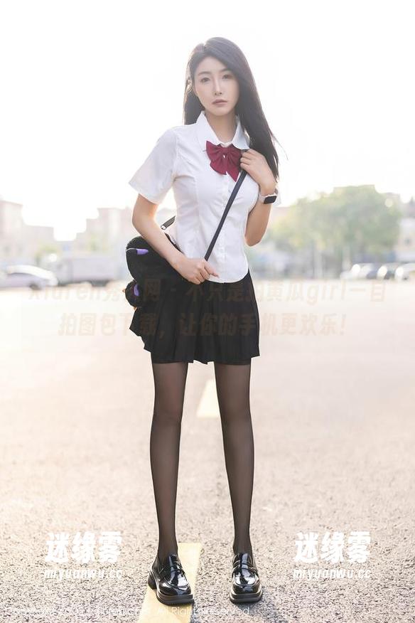 Xiuren秀人网 - 不只是拍黄瓜girl—自拍图包下载，让你的手机更欢乐！