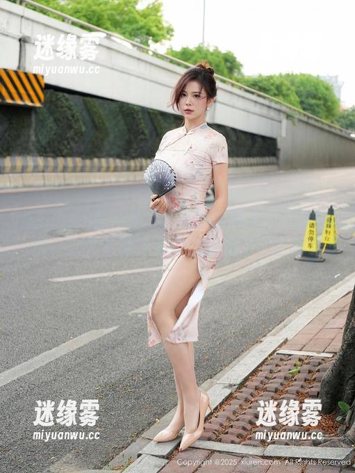Xiuren秀人网 - 精选油田溪溪！花嫁图包，尝试拿着花束做出意想不到的姿势
