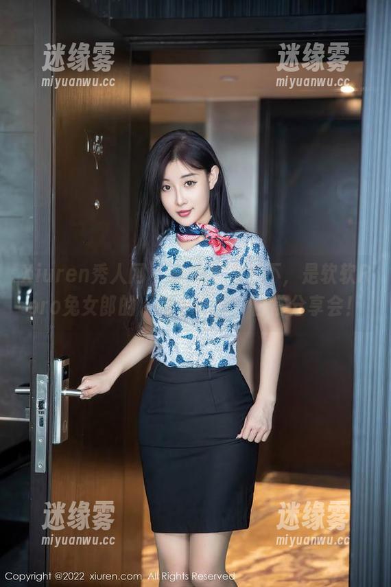 Xiuren秀人网 - 私房写真？不，是软软Roro兔女郎的‘兔子与我’日常分享会！