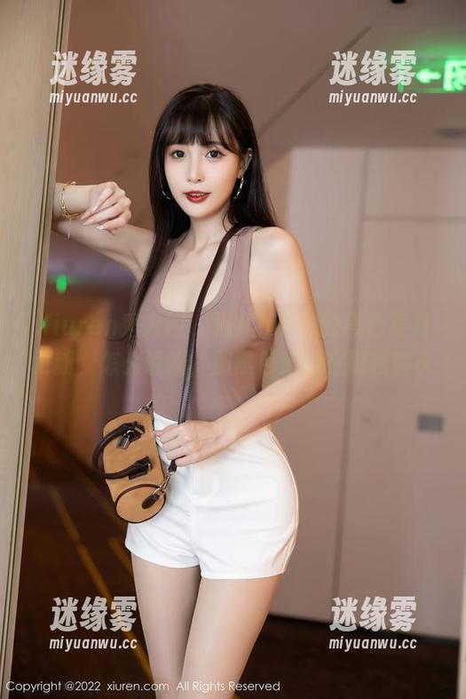 Xiuren秀人网 - 雨儿baby的黑色写真更新，怎么说呢，那黑色好像在跟我聊天