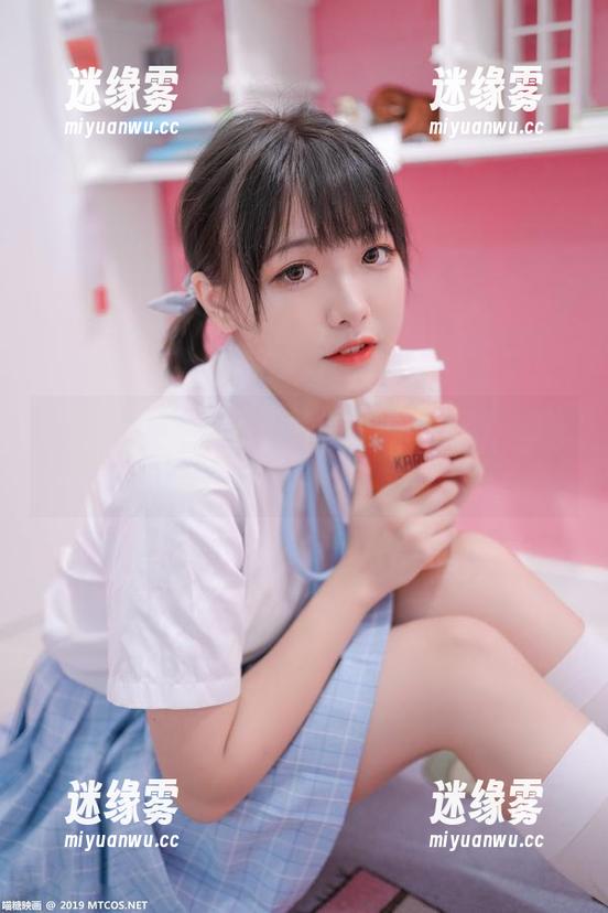 lovely呆玄的网袜：从未想过的图片精选，穿搭新体验