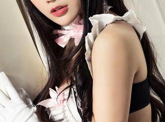 克拉女神 - 这图集里的短裙真让我有新想法，宋智珍是定制界的潜力股。