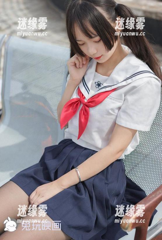 兔玩映画 谁说制服裙只能在学校里穿?兔玩映画把它的资源搬到了你的屏幕上!