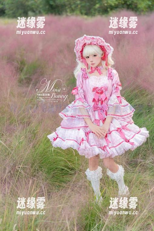 咬人小小兔独特视角，在线教你欣赏修女美图！