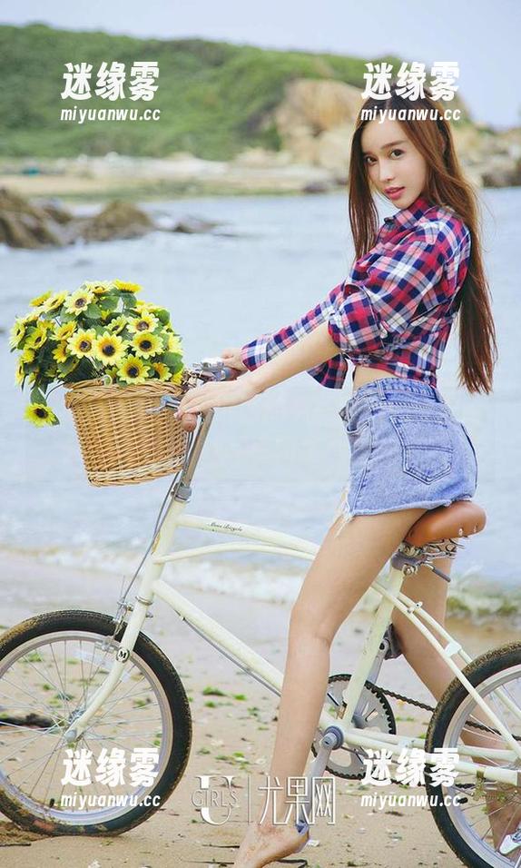 尤果网 - 眼镜是琳丽的另一张脸：瞧这绝妙写真图集