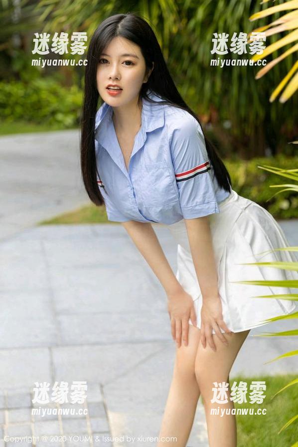 尤蜜荟 - Egg_尤妮丝Egg圣诞写真：这可是被节日‘促销’的时髦选择！