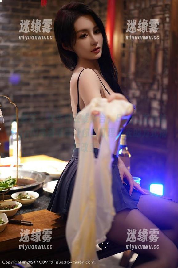 尤蜜荟 - 女生们在线集合，Egg_尤妮丝Egg的高清吊带让你们打理冬衣的方式彻底改变！