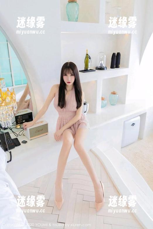 尤蜜荟-是小逗逗 尤蜜荟 - 最新是小逗逗美图,长腿不愧是吸睛担当,难以自拔!