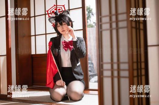 屿鱼yukako的“蔚蓝档案”：兔女郎的日常合集，保密哦～