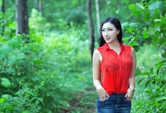 推女郎 - 谭冰的办公室趣事：图库分享到多少张才算过分？