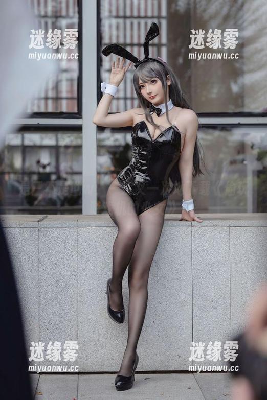 是三不是世w 是三不是世w:一次又一次地下载《偷玩游戏机的少女》