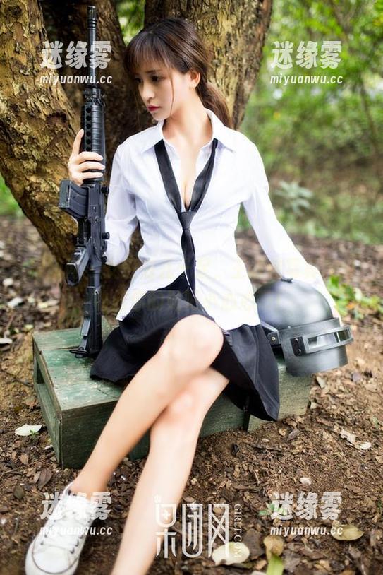 果团网 - 女王范儿十足，王语纯写真图包收起你的贴吧小心心吧！