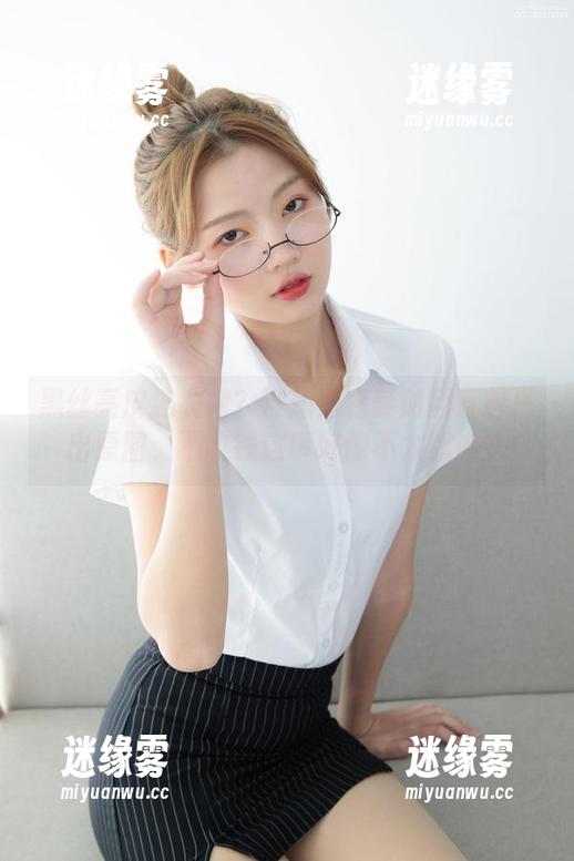黑丝亮皮连衣裙？没想到森萝财团直接送出原图，不收钱这事好像不太靠谱？