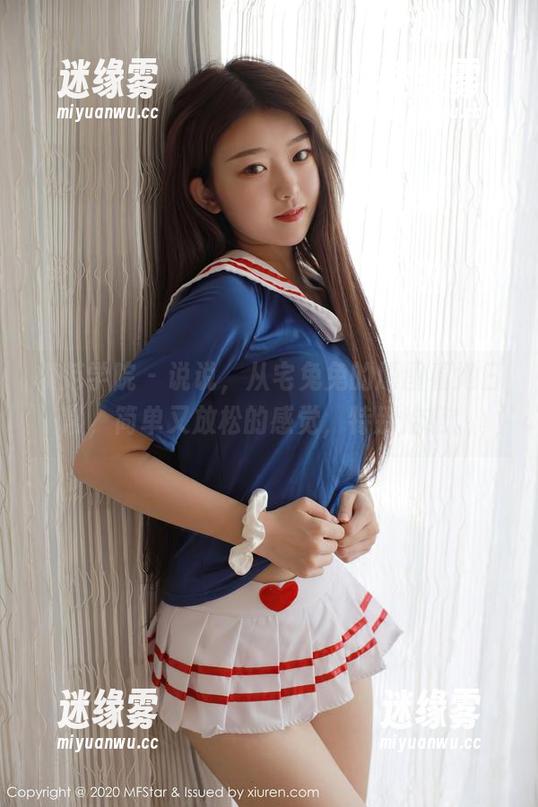 模范学院-宅兔兔 模范学院 - 说说,从宅兔兔的原图看她日常,简单又放松的感觉,特别治愈。