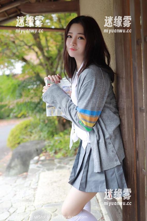 模范学院 - 唉，美七Mia的校服作品集，这次更新的pose也太养眼了吧