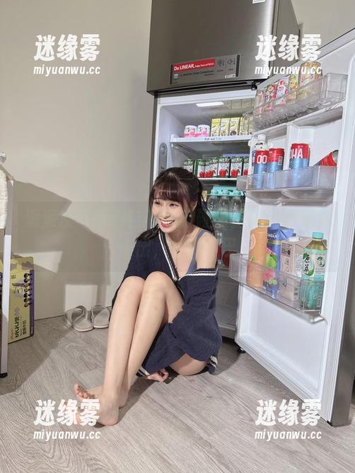 泥泥汝与高跟鞋的奇葩碰撞，精选写真集一出，惊掉下巴