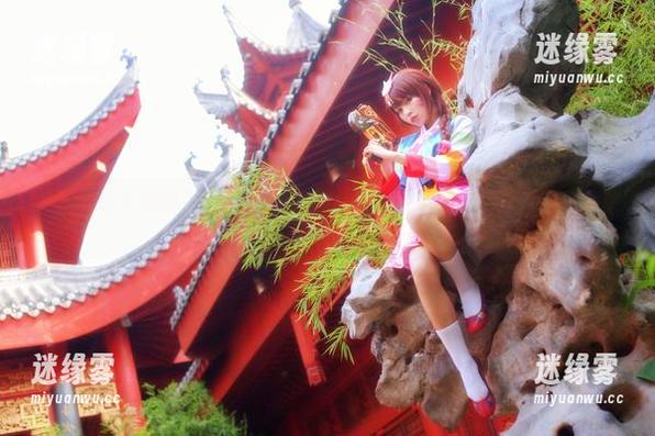 白易子教主在线上传的新作，JK制服似乎把整个季节都卷了进来。