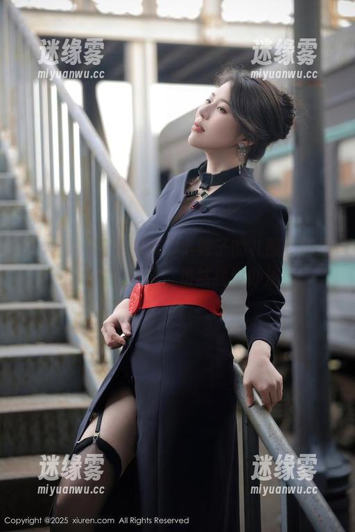 秀人网-小纯子 秀人网 - 精选图库:小纯子的礼服,真想给她打个满分,虽然我没办法!