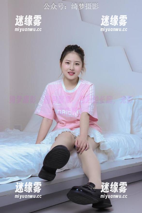 绮梦摄影-月月 绮梦摄影 - 图包聚焦:月月的长腿,光影在作妖?