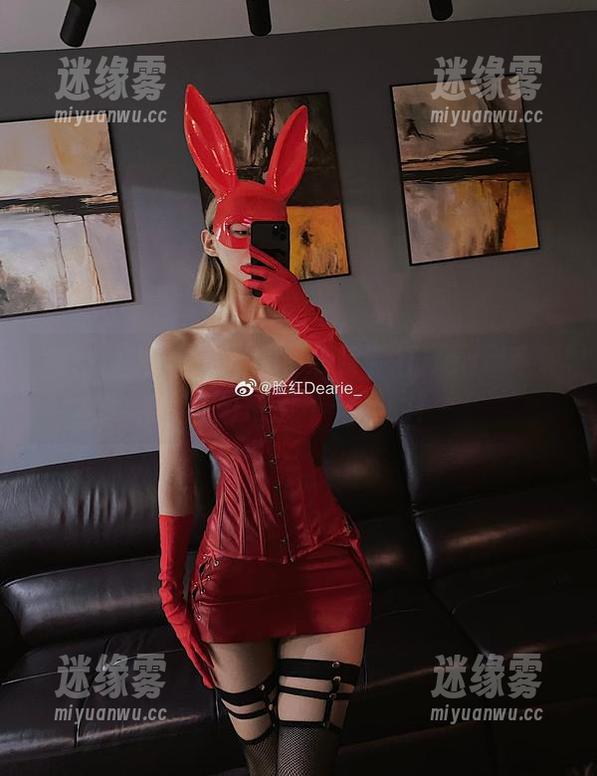 微密圈 - 路虎风采？带着脸红Dearie免费套图来点不一样的！