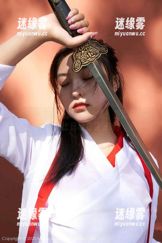 蜜桃社 - 初月的体操服合集：是否能把这些穿得比运动员还好呀？