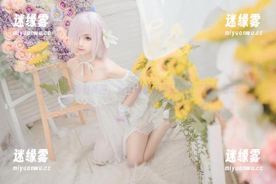 蠢沫沫的瑜伽美图，看似认真其实还是在“耍”着玩