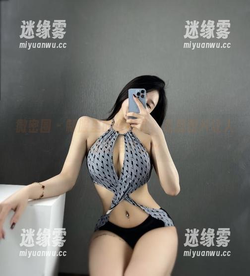 微密圈 - 制服里的金希儿，私房图片让人想说点什么…