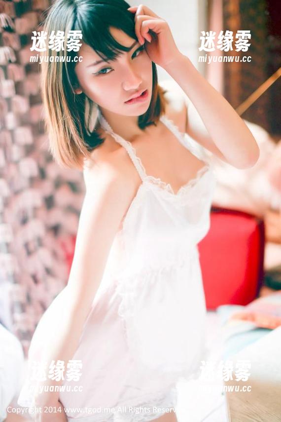 青豆客 - 王婉悠Queen黑白写真，找个资源好吗？我看得不够！